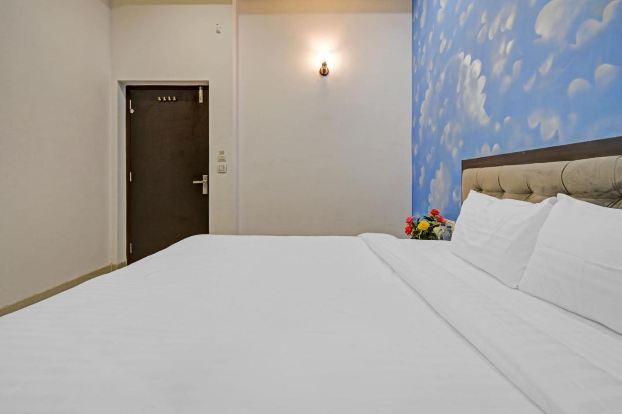 Capital O 83876 Hotel Maharana Palace Udaipur Bagian luar foto