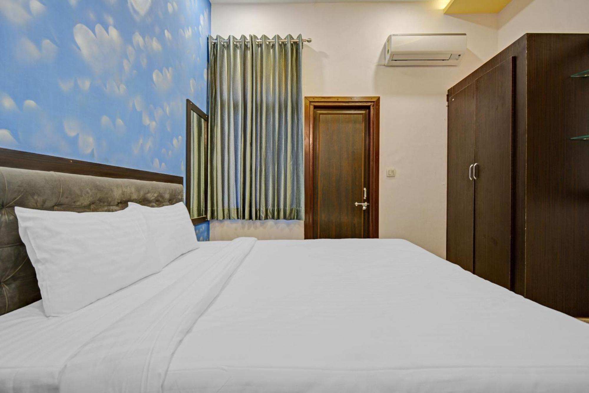 Capital O 83876 Hotel Maharana Palace Udaipur Bagian luar foto