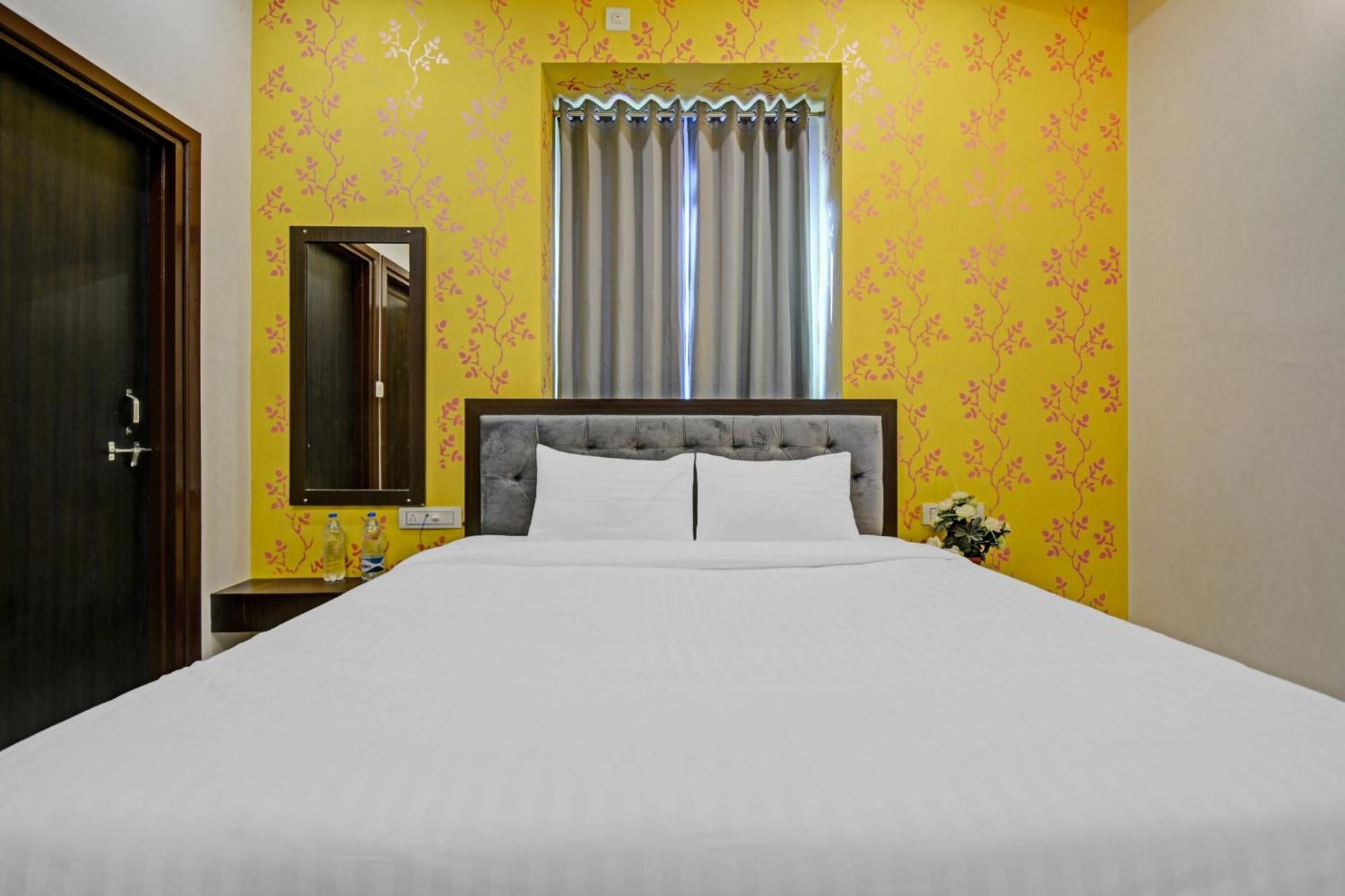 Capital O 83876 Hotel Maharana Palace Udaipur Bagian luar foto